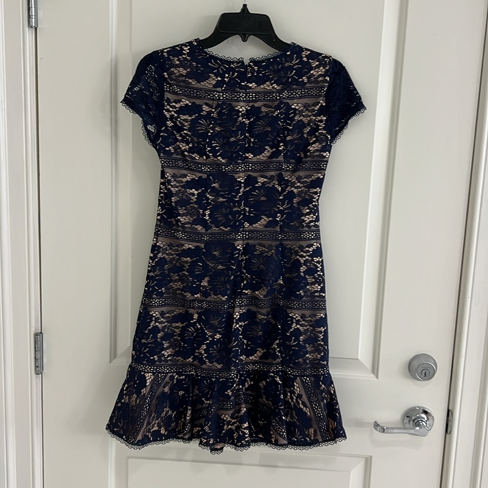 Dress - Picture 5 of 5